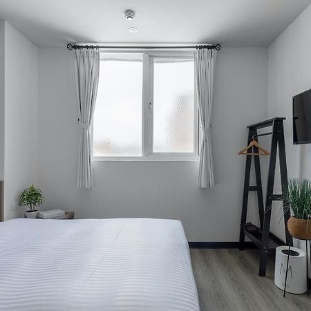 Hotel Brown - Zhongzheng Ταϊνάν Εξωτερικό φωτογραφία