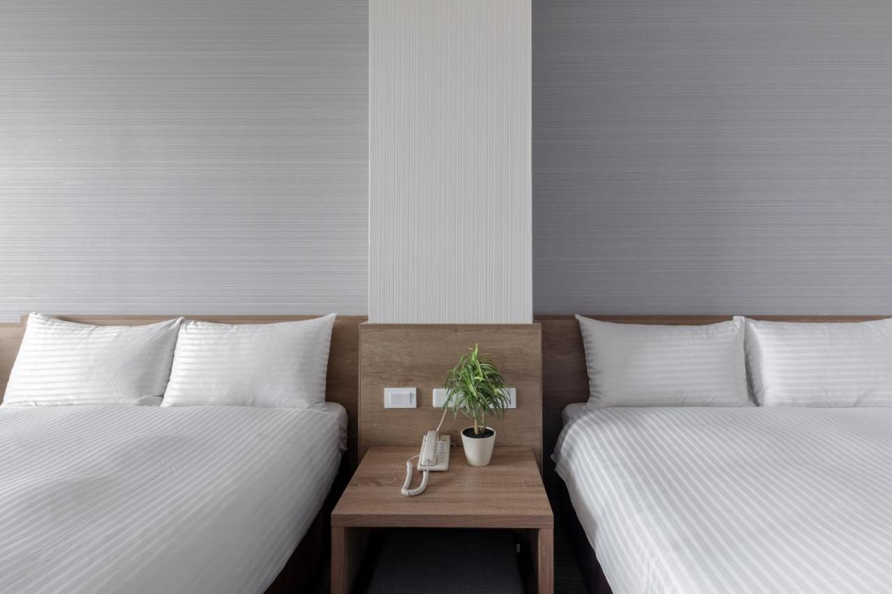 Hotel Brown - Zhongzheng Ταϊνάν Εξωτερικό φωτογραφία