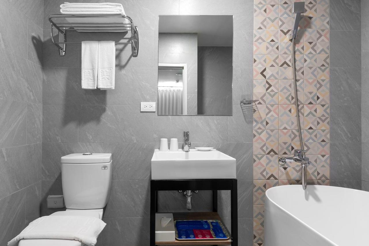 Hotel Brown - Zhongzheng Ταϊνάν Εξωτερικό φωτογραφία